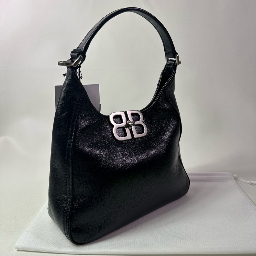 NEW BALENCIAGA BLACK LEATHER BB SOFT HOBO BAG - Picture 2 of 11